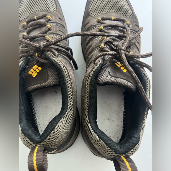 Columbia hiking shoes - Picture 8 of 9